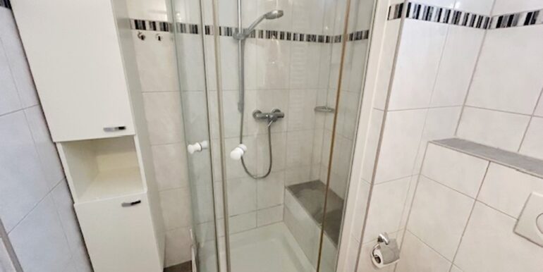 Badezimmer Ansicht 2